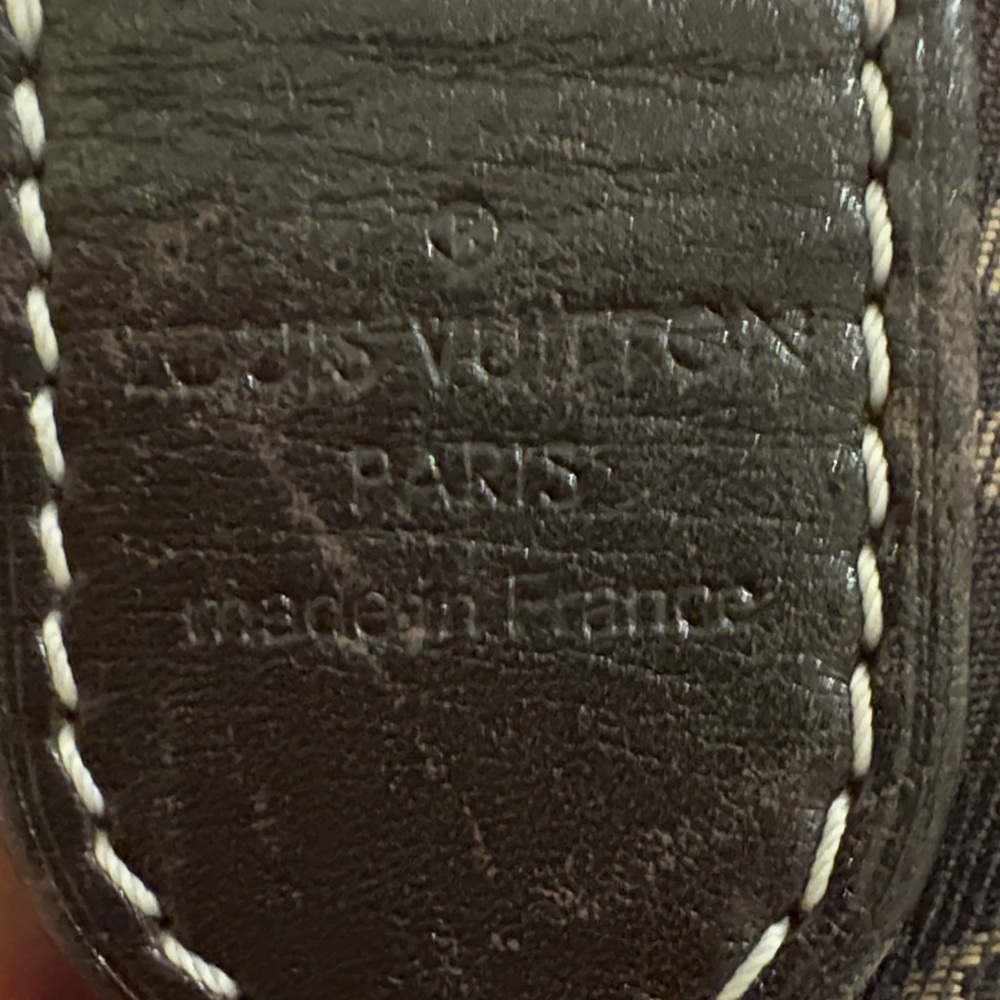 Louis Vuitton Brown Monogram Canvas Shoulder Bag with Black Handles - Picture 3 of 12